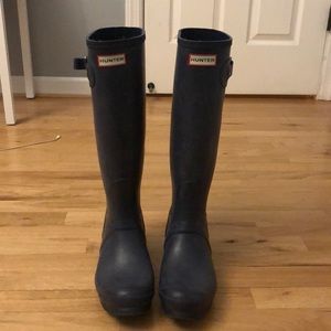 COPY - Navy and light blue striped hunter boots
